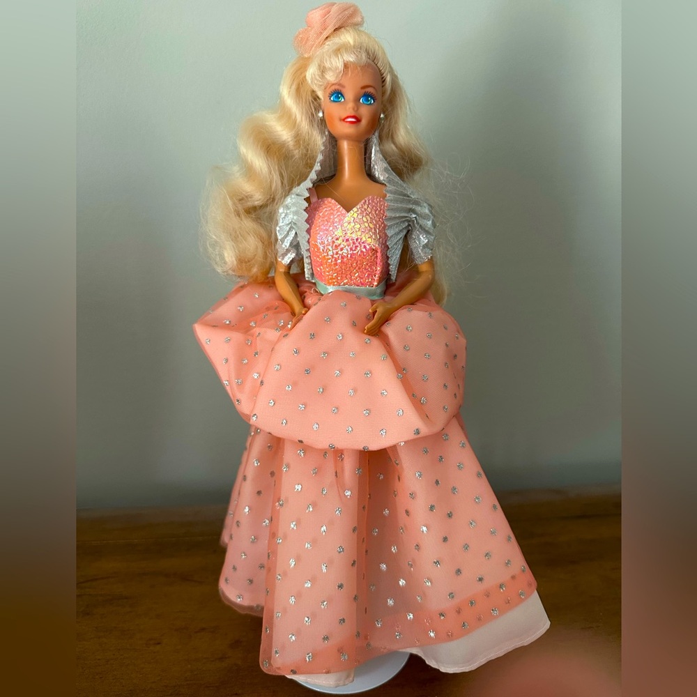 1989 Peach Pretty Barbie K-Mart Special Limited Edition